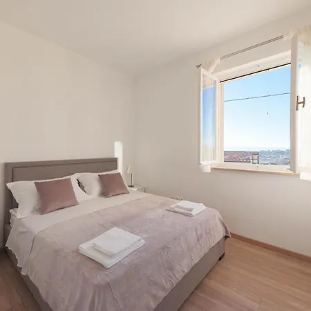 Apartmán 3 Bedroom Gorgeous In Split