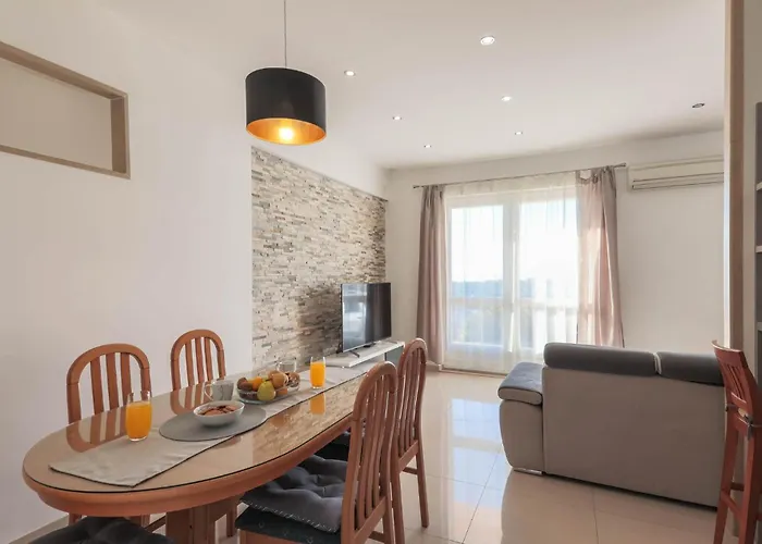 3 Bedroom Gorgeous In Lejlighed Split